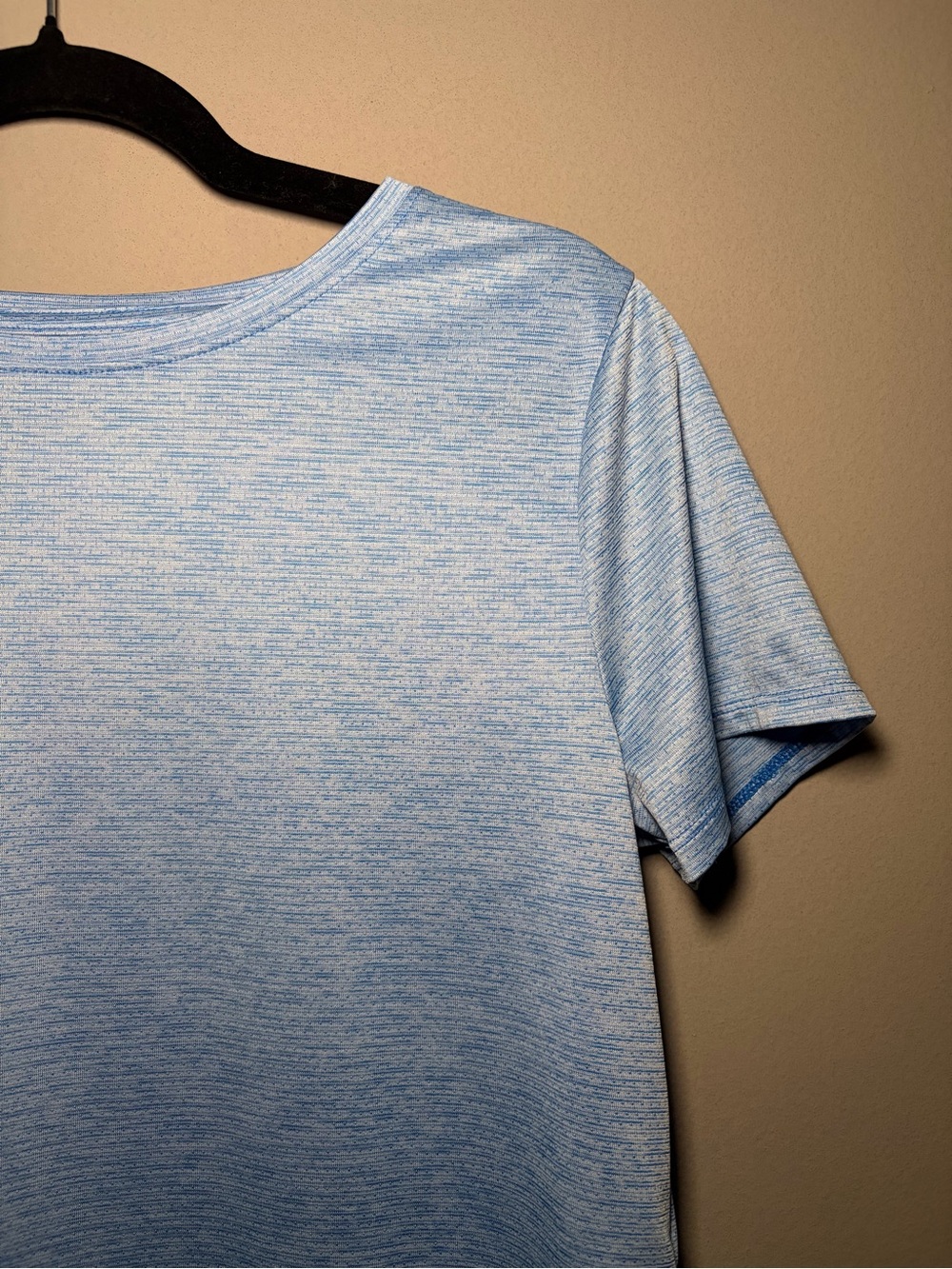 Under Armour UA Tech Vent Short Sleeve Training T-Shirt Tee Blue Mesh Hem Sporty - Picture 4 of 11
